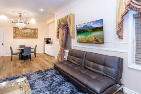 Spacious 2BR with Kitchenette and Dining in Beverly Hills